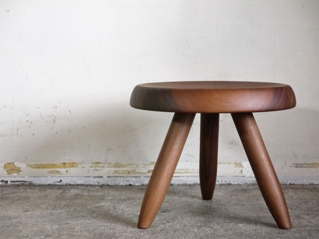 カッシーナ Cassina ベルジェ スツール 524 TABOURET BERGER アメリカンウォールナット シャルロット・ペリアン 中古品 買い取りしました。
