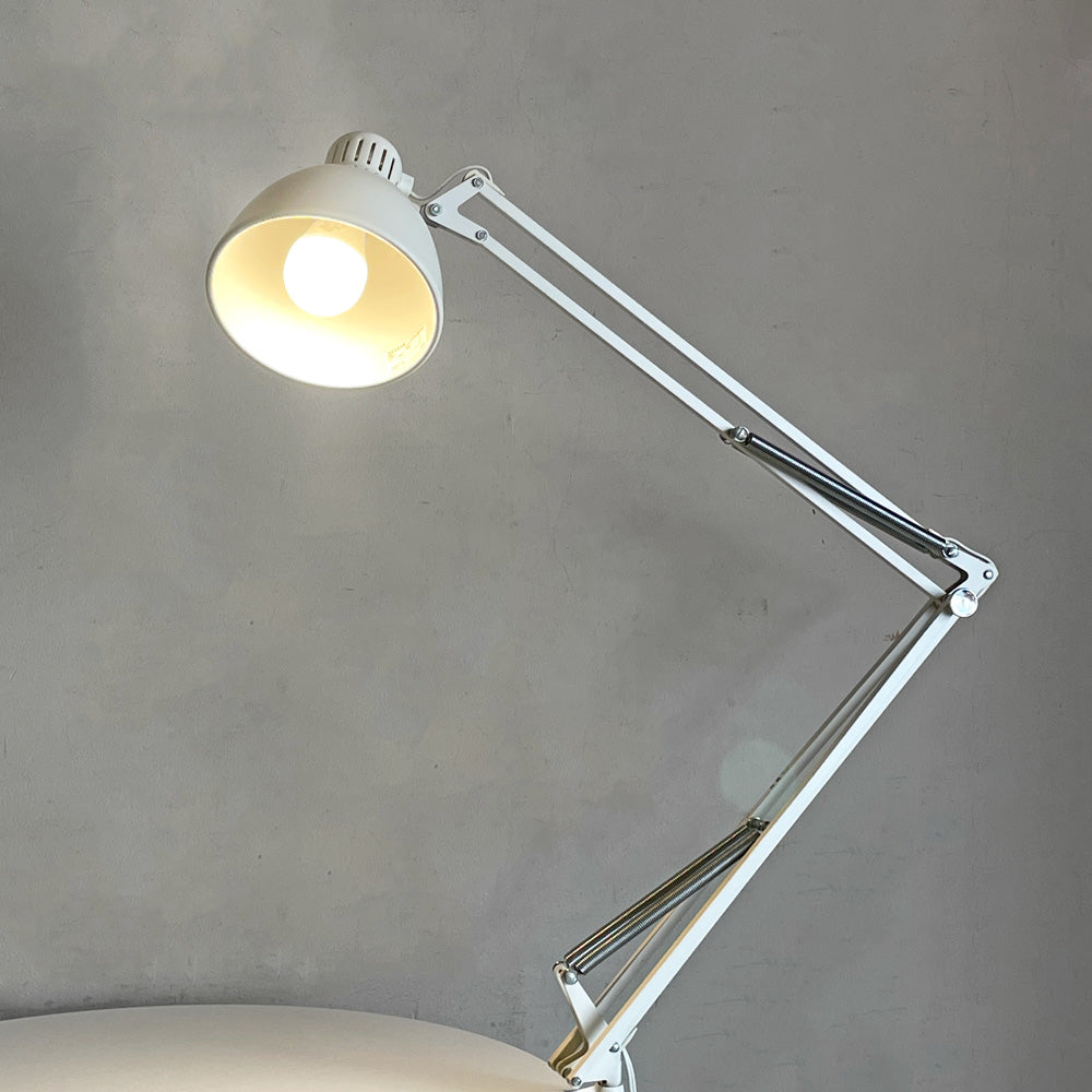 【自由が丘店】ヤマギワ YAMAGIWA ラクソー LUXO S2334W アーム デスクライト クランプ式 廃番 B 買取させていただきました。