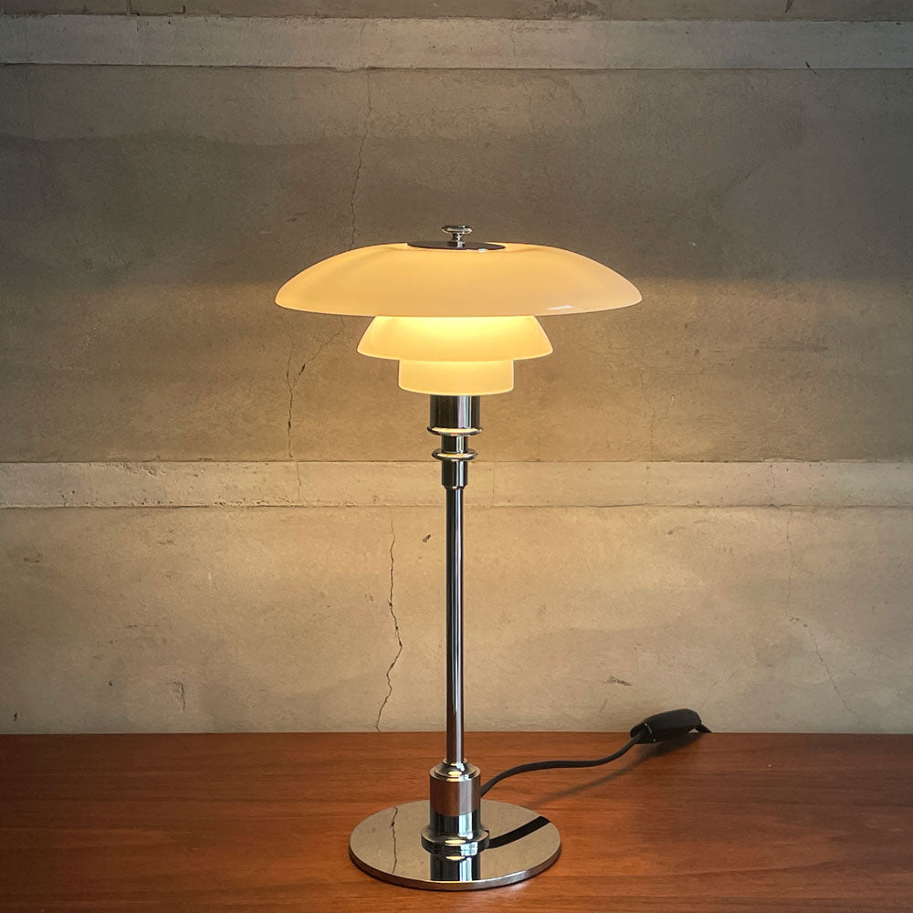 【学芸大学店】ルイスポールセン louis poulsen PH2/1 Table テーブルランプシルヴァークローム 吹きガラスシェード 北欧照明 ポールヘニングセン 美品 買取させていただきました。