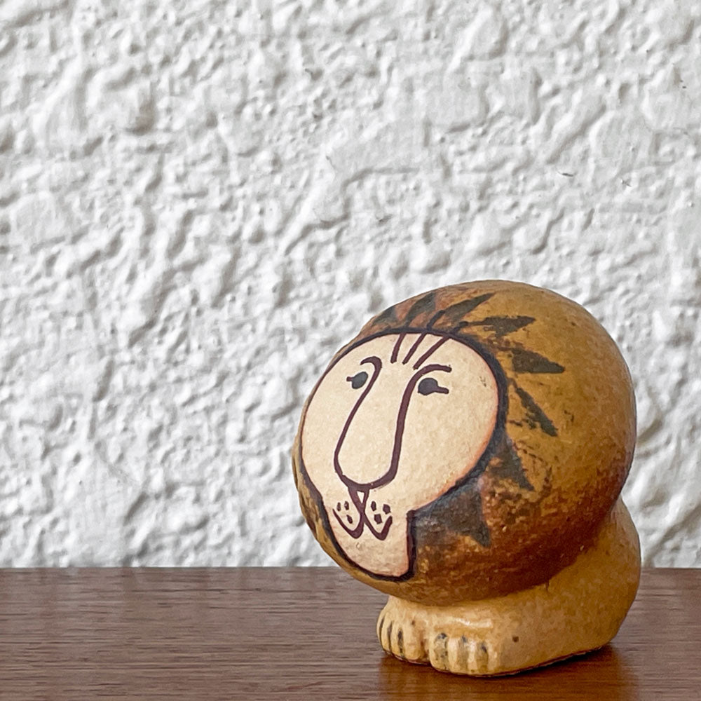 【用賀店】ケラミックスタジオグスタフスベリ KERAMIK STUDION GUSTAVSBERG アフリカ Africa ライオン Lion Sサイズ 陶製フィギュリン リサラーソン Lisa Larson スウェーデン 北欧 買取させていただきました。