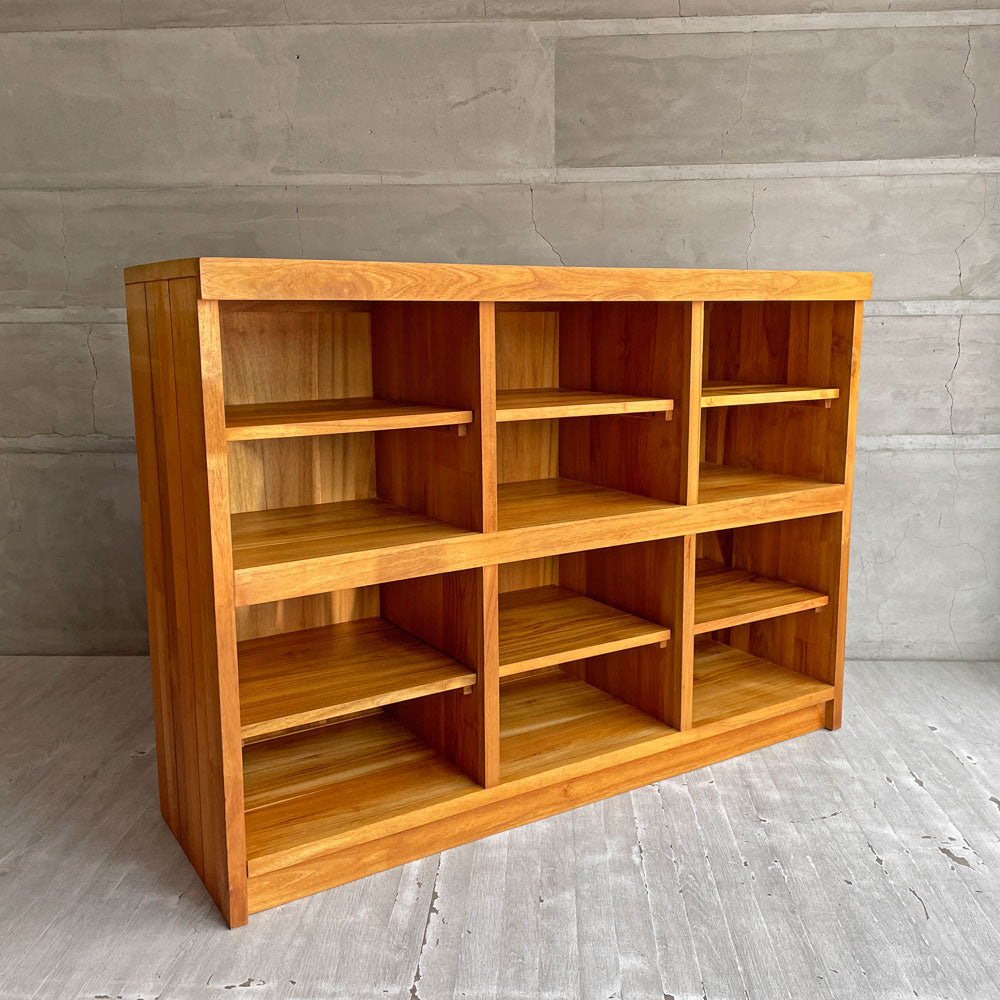 【学芸大学店】ウニコ unico ブレス BREATH ワイドシェルフ 本棚 ブックシェルフ ディスプレイラック チーク無垢材 廃番 買取させていただきました。