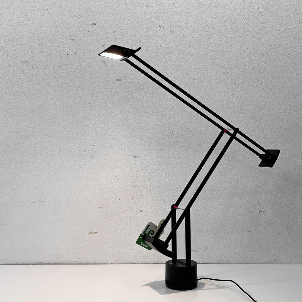 【祖師ヶ谷大蔵店】アルテミデ Artemide ティチオ TIZIO LED デスクライト デスクランプ テーブルライト ブラック 箱付き リチャード サパー イタリア 買取させていただきました。