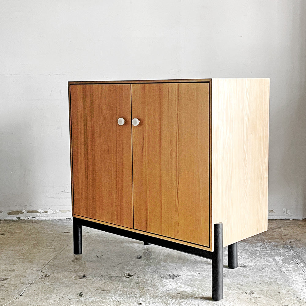 【自由が丘店】ジャーナルスタンダードファニチャー  J.S.F ポルト スモール サーバー PORTO SMALL SERVER キャビネット タモ材 ナチュラル 定価￥88,000- 買取させていただきました。