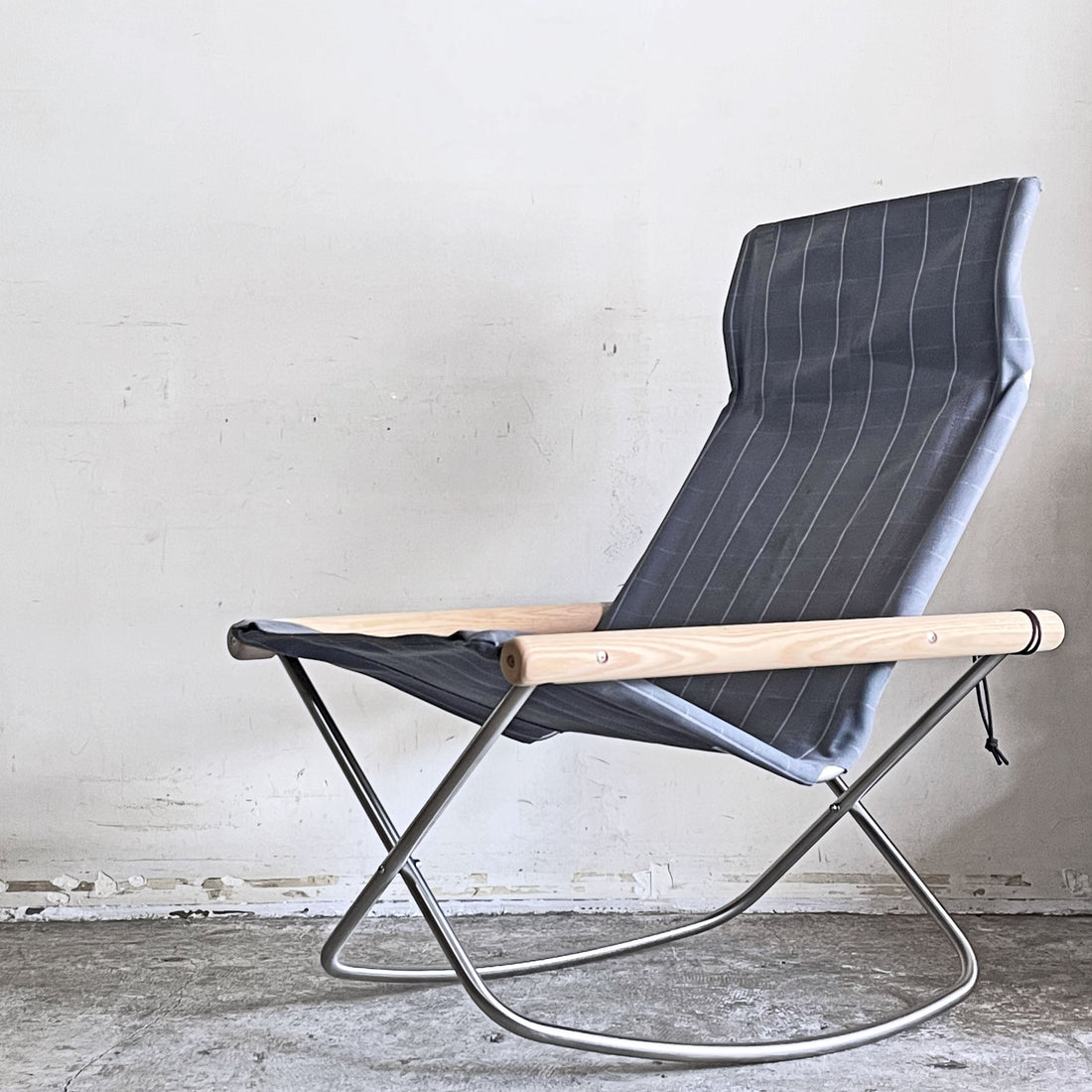 【自由が丘店】藤栄 FUJIEI ニーチェアX NY Chair X シキリ Shikiri フォールディングチェア 新居 猛 買取させていただきました。