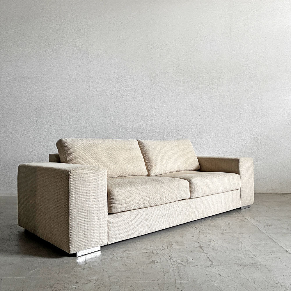 【登戸BASE店】ボーコンセプト BoConcept インターノ Interno Ⅲ 2シーターソファ 2人掛け W217cm カバーリングファブリック オフホワイト系 スチール脚 デンマーク 廃番 買取させていただきました。