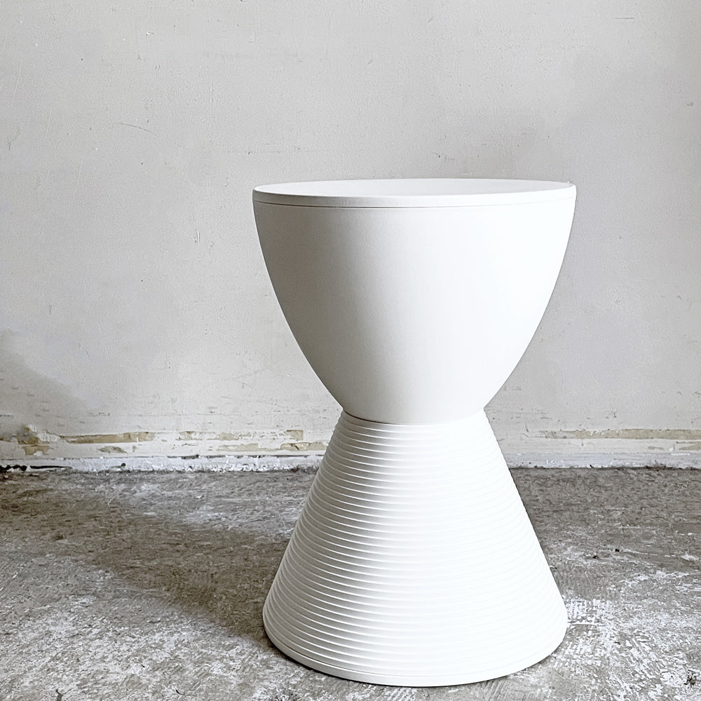 【自由が丘店】カルテル Kartell プリンスアハ PRINCE AHA スツール サイドテーブル ホワイト フィリップ・スタルク イタリア 買取させていただきました。