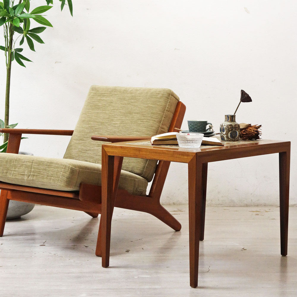 ハスレヴ Haslev Moblefabrik × ロイヤルコペンハーゲン Royal Copenhagen バッカ Baca タイルトップ コーヒーテーブル ローズウッド材 北欧ビンテージ ～別ルートでまた巡り合う～