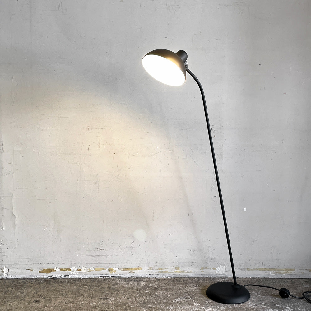【自由が丘店】フリッツハンセン Fritz Hansen カイザーイデル KAISER IDELL フロアランプ 6556-F マットブラック スチール クリスチャン・デル 北欧 定価￥159,280- 買取させていただきました。