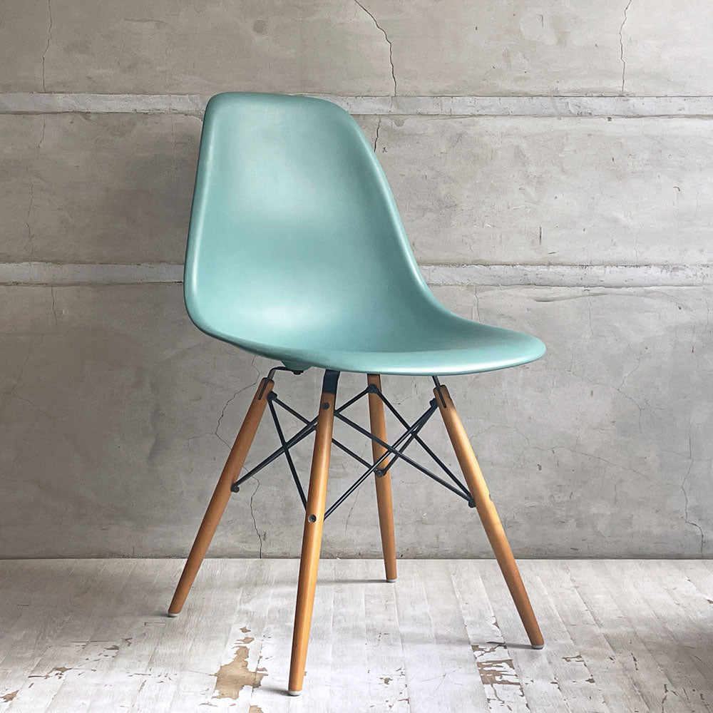 【学芸大学店】ヴィトラ vitra サイドシェルチェア ポリプロピレン製  ドゥエルレッグ C&R イームズ ミッドセンチュリー  買取させていただきました。