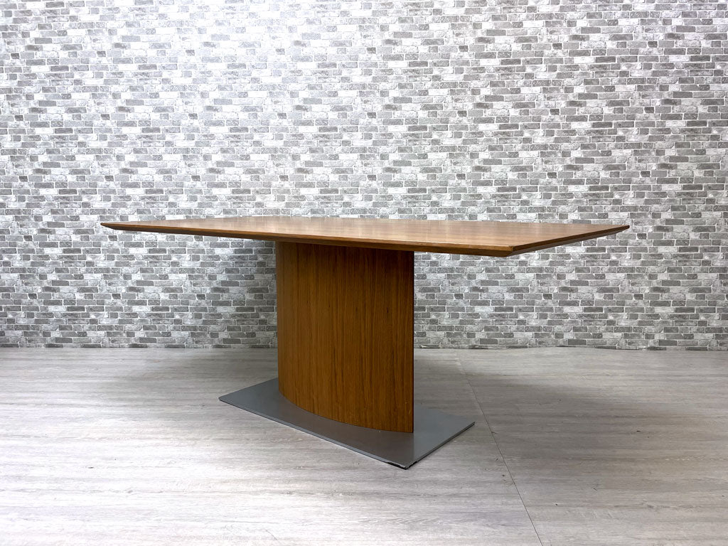 モーダエンカーサ moda en casa ピアッツァ テーブル piazza table ダイニングテーブル ウォールナット材 W180cm モダンデザイン 定価￥168,300- 買い取りしました。