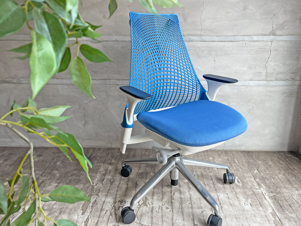 ハーマンミラー Herman Miller セイルチェア SAYL Chair デスクチェア ブルー ポリッシュドベース イヴ・ベアール 定価￥116,600- ～リモートワークの波に乗る～