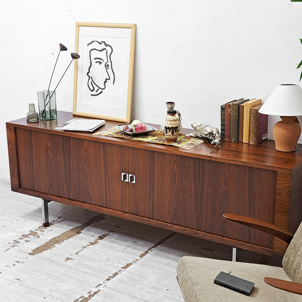 RYモブラー RY Mobler RY25 ローズウッド サイドボード スチールレッグ ハンス・J・ウェグナー 蛇腹扉 W200cm デンマークビンテージ 北欧家具 ～木目を美しく見せるデザインと技術～