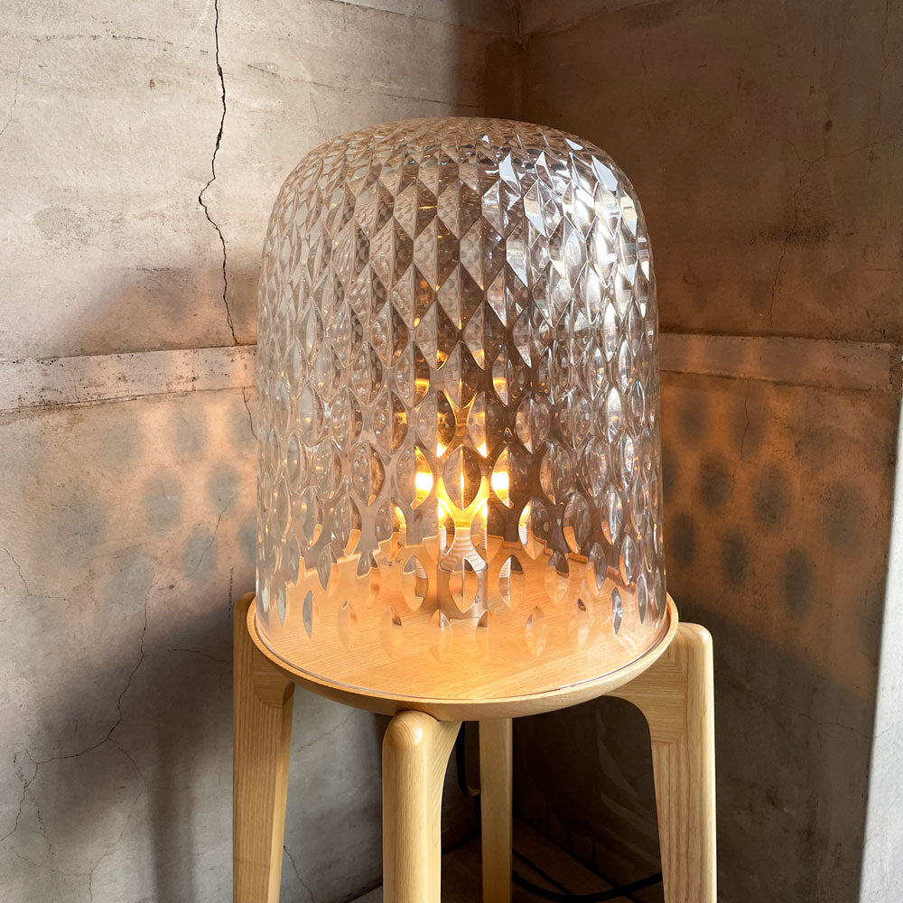 【学芸大学店】サンルイ SAINT-LOUIS フォリア FOLIA 脚付きテーブルランプ フロアランプ クリスタルガラス アッシュ材 ノエ・デュショフール＝ロランス 買取させていただきました。