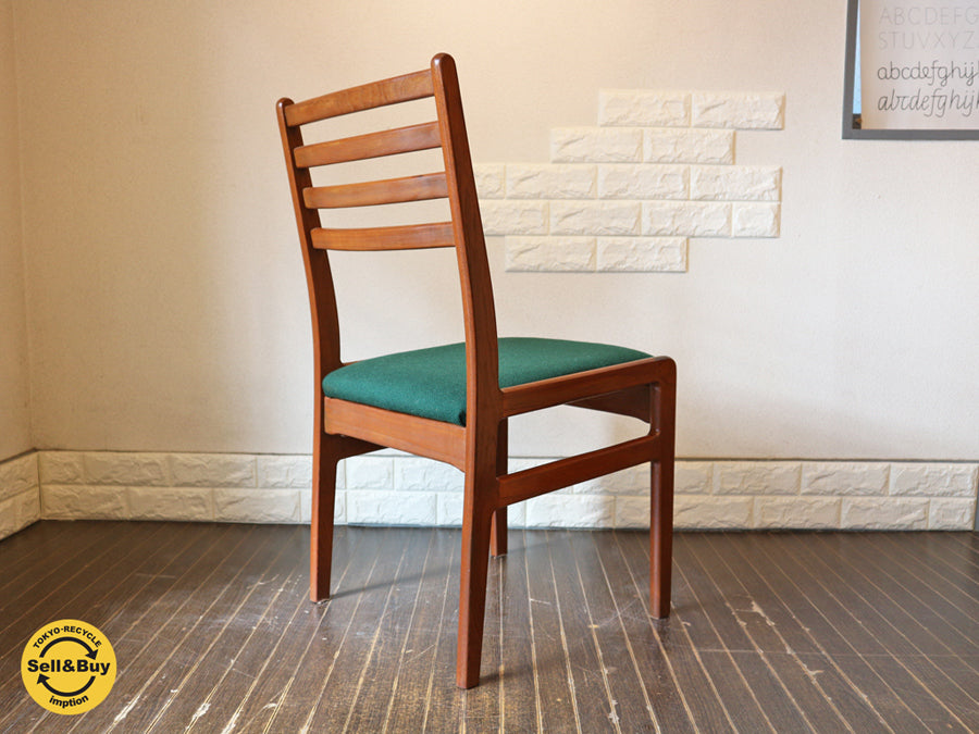 北欧ビンテージ ダイニングチェア チーク材 グリーン ファブリック 新品張替え済  ～北欧の椅子の魅力～ 【 買取と販売とレンタルのお店 】