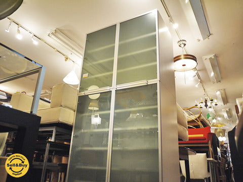 カッシーナ イクスシー / Cassina ixc Glass Top Cap board カップボード / キャビネット ～都会的な印象へと導くモダンな佇まい～【買取と販売とレンタルのお店】