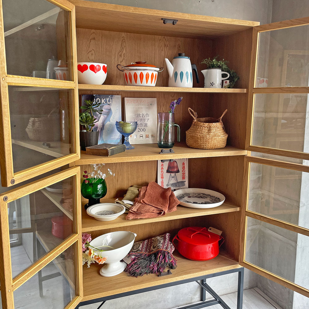 クラッシュゲート CRASH GATE イージーライフ Easy Life ナクモ NAKUMO キャビネット W100cm ガラス戸 オーク材 食器棚 飾り棚 関家具 展示美品  ～ 優しいインダストリアルデザイン ～