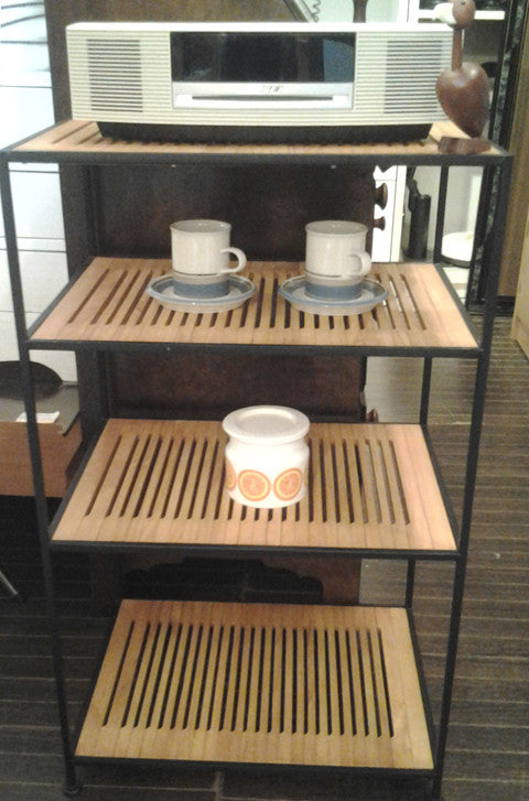 凛とした棚～「鉄と竹の棚」【買取＆販売＆レンタル】