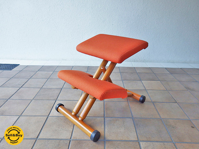 ストッケ STOKKE マルチバランス Multi balans チェア 学習椅子 ジュニア アタッチメント付き 北欧 ～大人から子供までマルチに使えるチェア～ 【 買取と販売とレンタルのお店 】