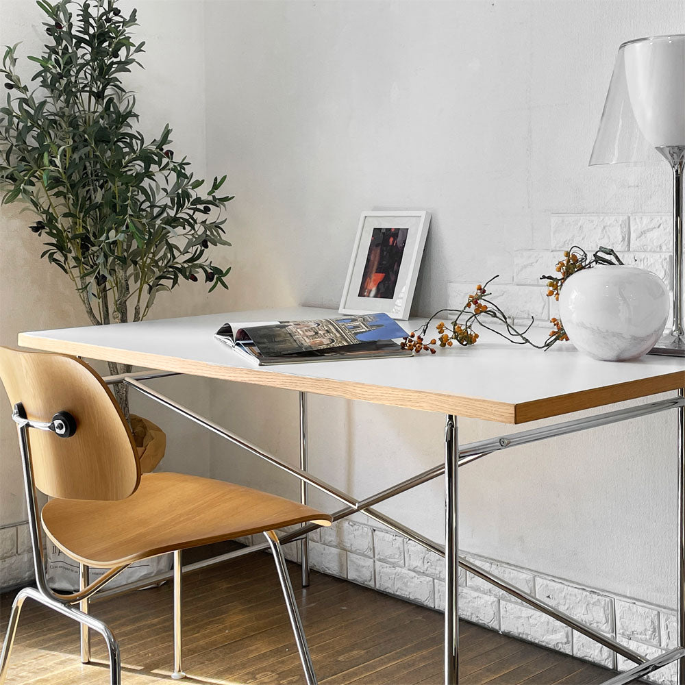 【経堂店】リチャードランパート RICHARD LAMPERT アイアーマン テーブル デスク クロームフレーム W140cm エゴン・アイアーマン ドイツ 買取させていただきました。