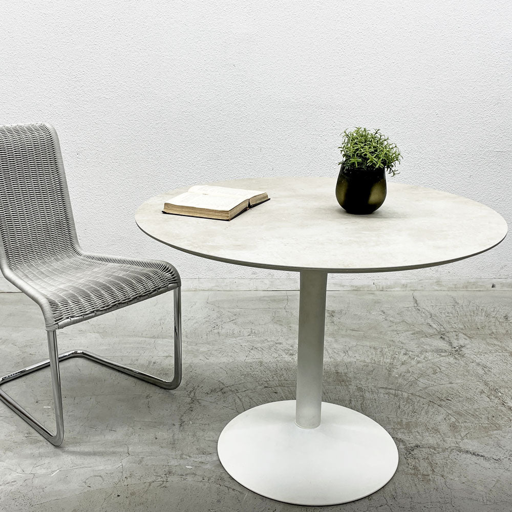 ボーコンセプト BoConcept ニューヨーク New York ダイニングテーブル ラウンド Φ99cm アッシュセラミック天板 モダンデザイン ～ 使い勝手を重視したミニマルデザイン～