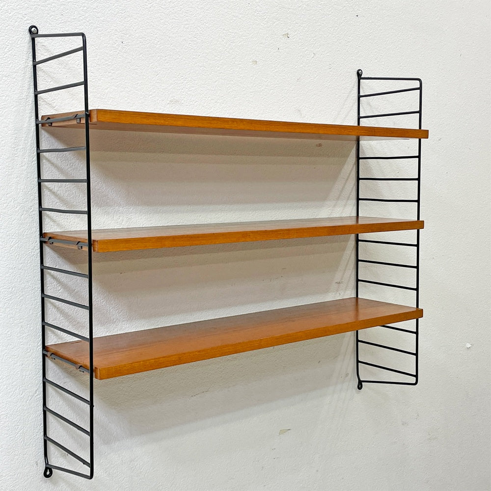 【祖師ヶ谷大蔵店】ストリングファニチャー StringFurniture ビンテージ ストリングシステムベーシック system BASIC ウォールシェルフ 3段 チーク材 ブラックフレーム ニルス・ストリニング 北欧 買取させていただきました。