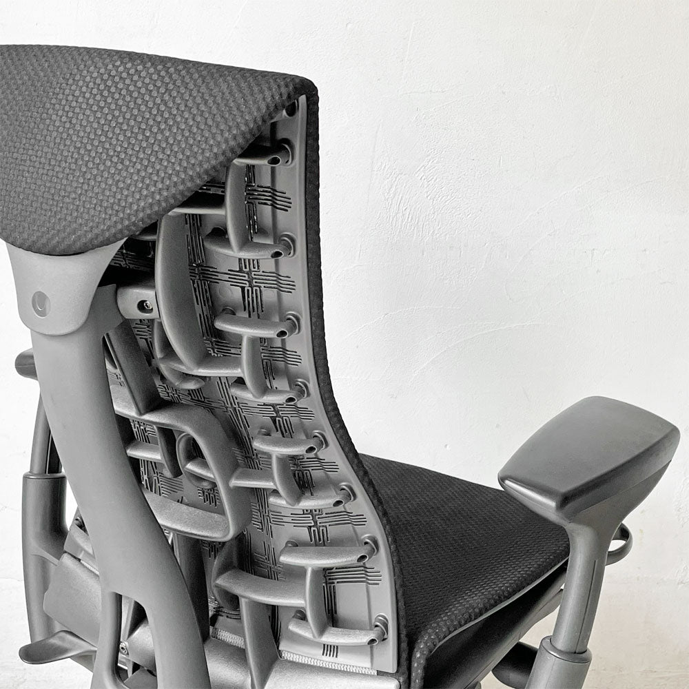 ハーマンミラー Herman Miller エンボディチェア デスクチェア オフィスチェア ジェフ・ウェバー ビル・スタンフ シンク ファブリック ブラック 定価￥299,200- ～ デスクチェアの最高峰とも言える一脚 ～