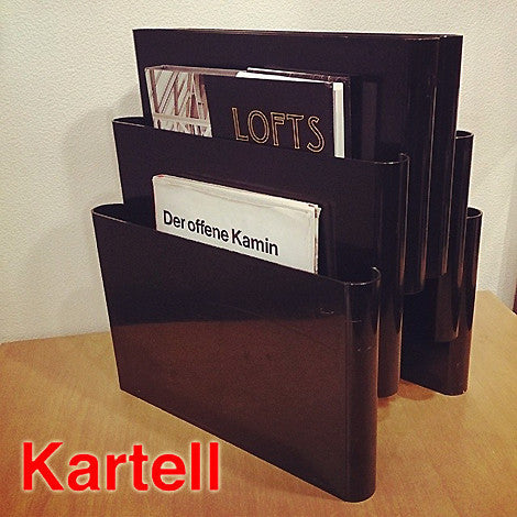 ～希少な廃盤アイテム ～ Italy Vintage Kartell  ( カルテル ) マガジンラック 「 Portariviste （ ポルタリビステ ） 」 入荷！ 【出張買取＆販売＆レンタル】