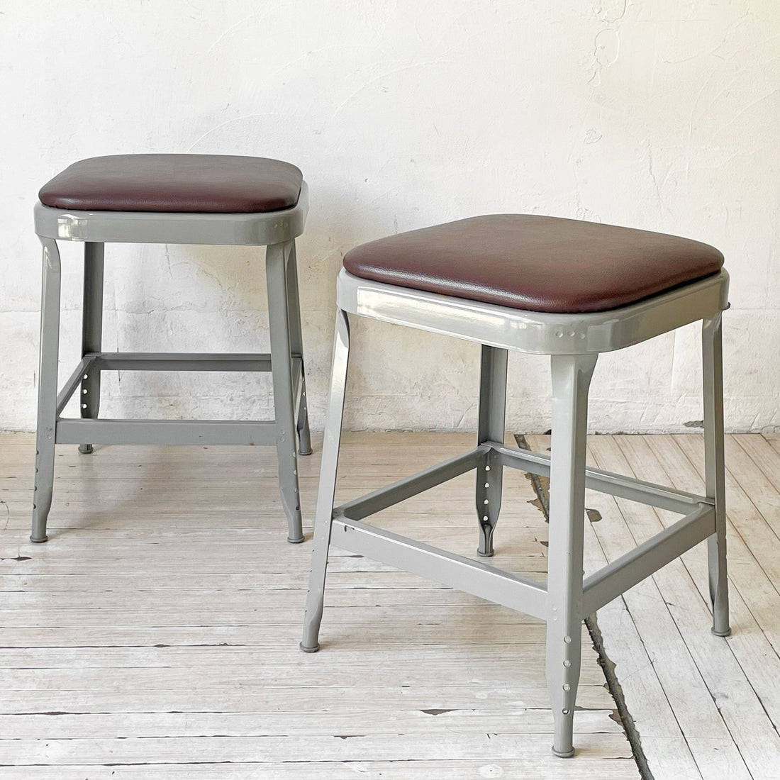 【下北沢店】リオン LYON ファクトリースツール FACTORY STOOL Sサイズ インダストリアル 計2点 買取させていただきました。