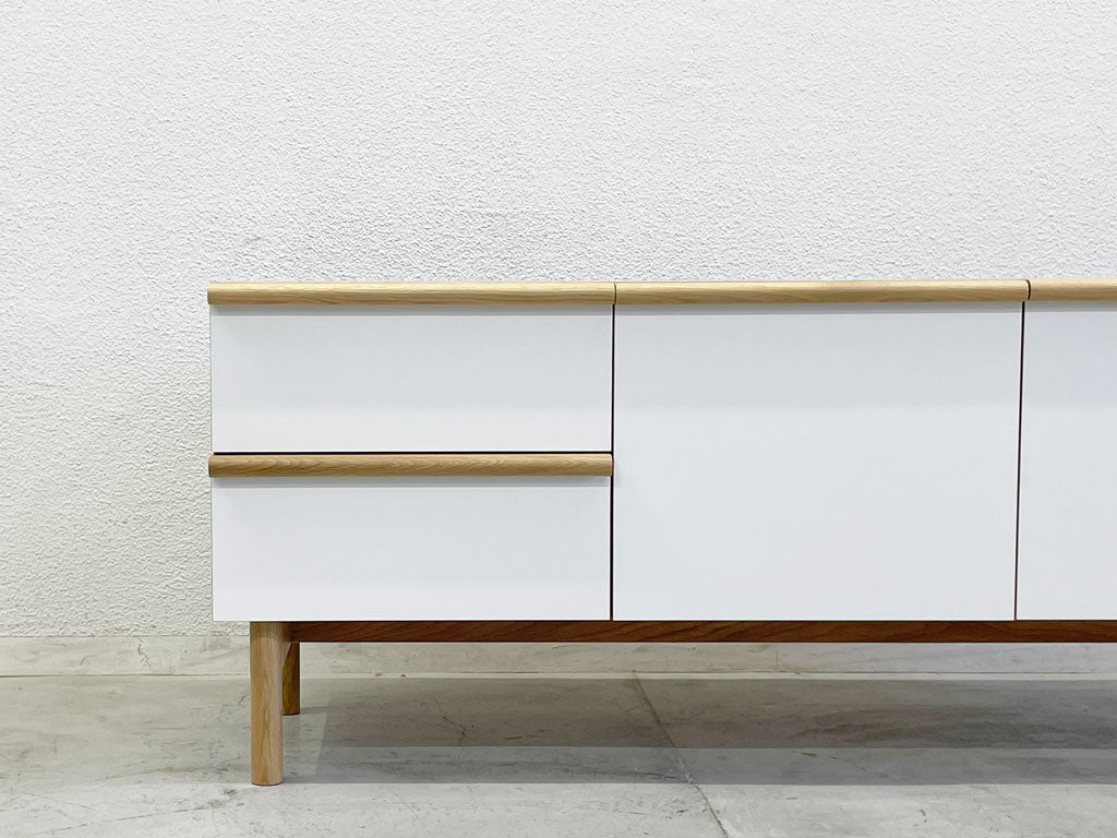 イデー IDEE スティルト サイドボード L STILT SIDEBOARD L ～ 女性デザイナーによるやさしさが伝わってくるプロダクト