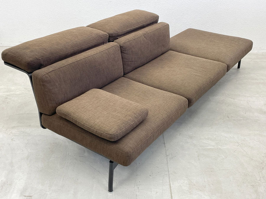 カッシーナ Cassina 288 スレッド ソファ Sled sofa 可変式ハイバック テーブルシェルフ付 ～空間をもデザインするデザイナーによってデザインされたソファ