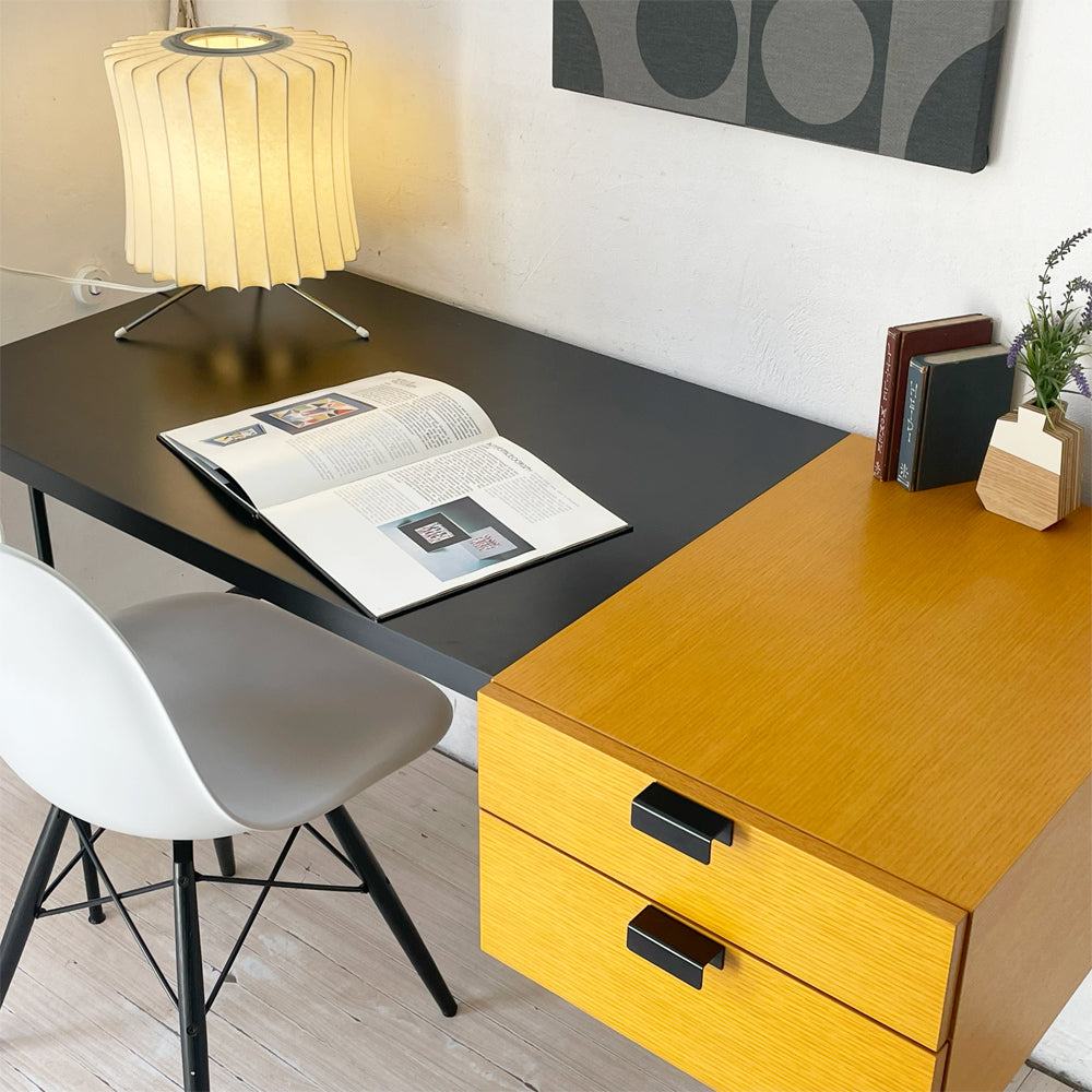 メトロクス METROCS F031 デスク オーク材 ブラックトップ ピエール・ポラン ～ミニマルなデザインと機能性を追求した美しいデスク