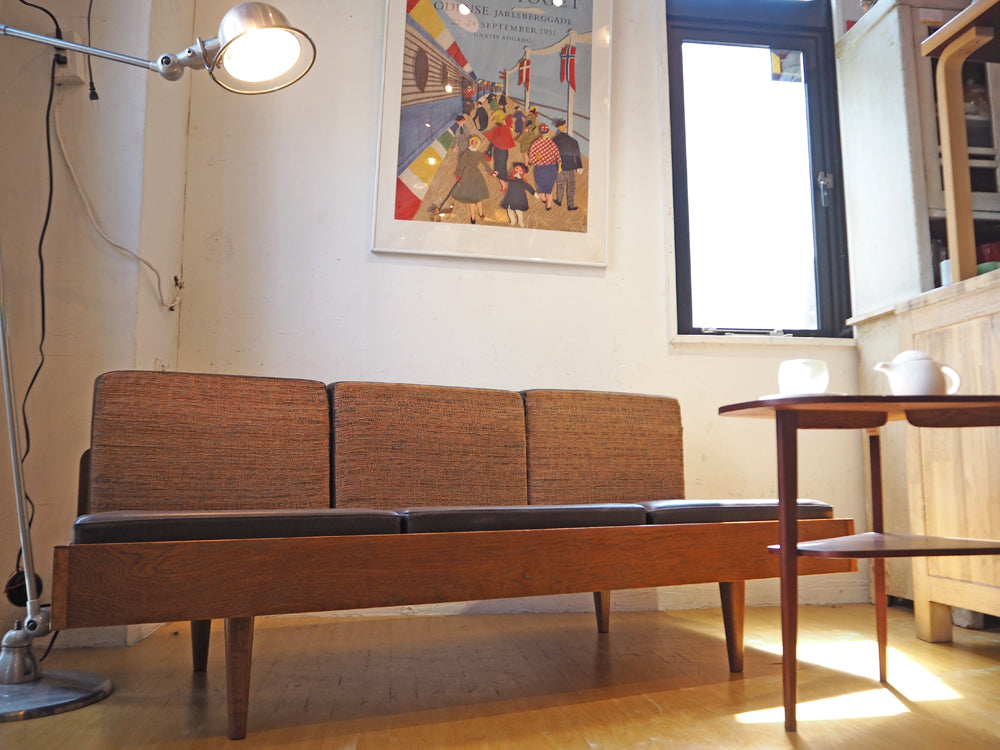 パシフィックファニチャーサービス Pacific furniture service P.F.S クラブシックス CLUB 6 ソファ 3シーター オーク材 買い取りしました。