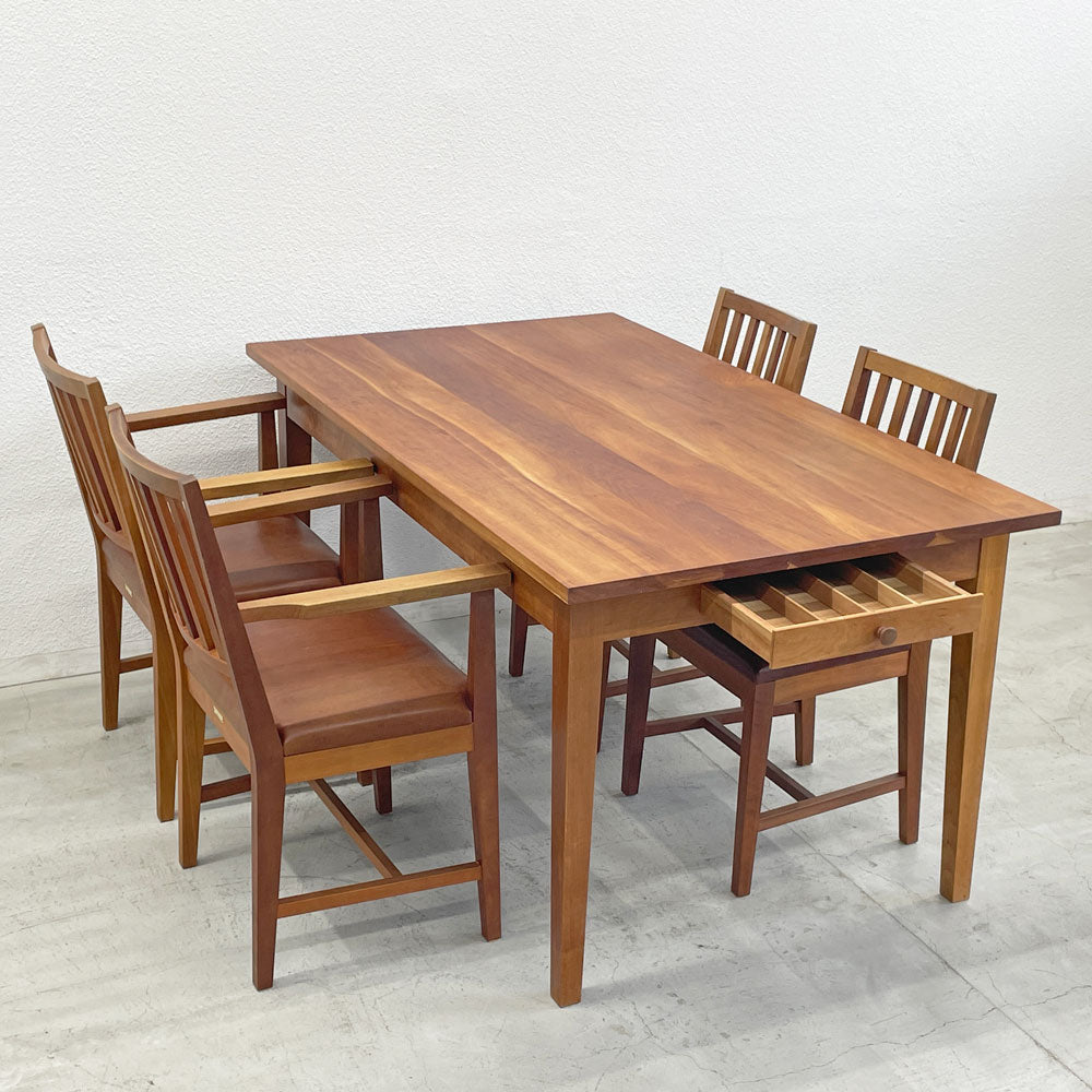 北の住まい設計社 KITANOSUMAISEKKEISHA ダイニングテーブル DINING TABLE チェリー無垢材 ～ 北の大地で生まれた上品で日常に溶け込む家具