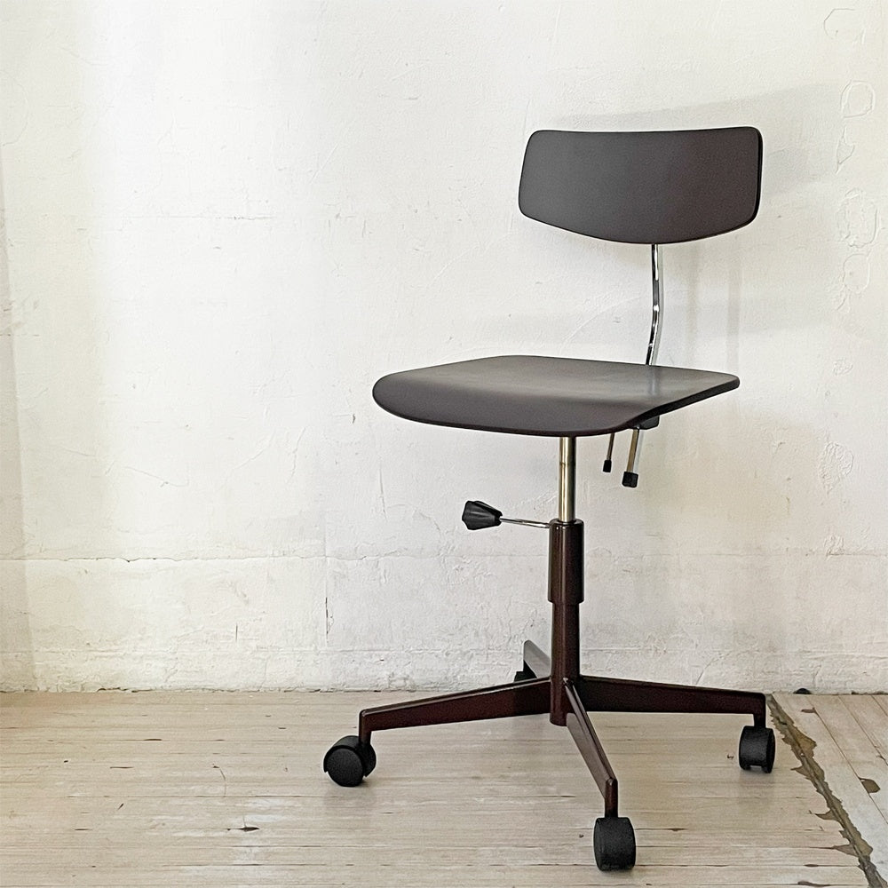 【下北沢店】ラボファ Labofa デスクチェア オフィスチェア プライウッド ブラウン ダブルホイール 高さ調整可 デンマーク製 北欧家具 買取させていただきました。