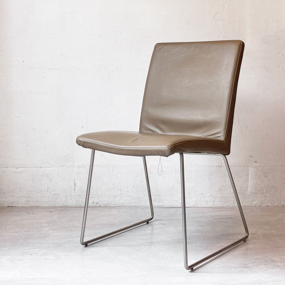 【下北沢店】ボーコンセプト BoConcept マリポサディライト Mariposa Delight ダイニングチェア 本革シート グレー系 デンマーク 買取させていただきました。