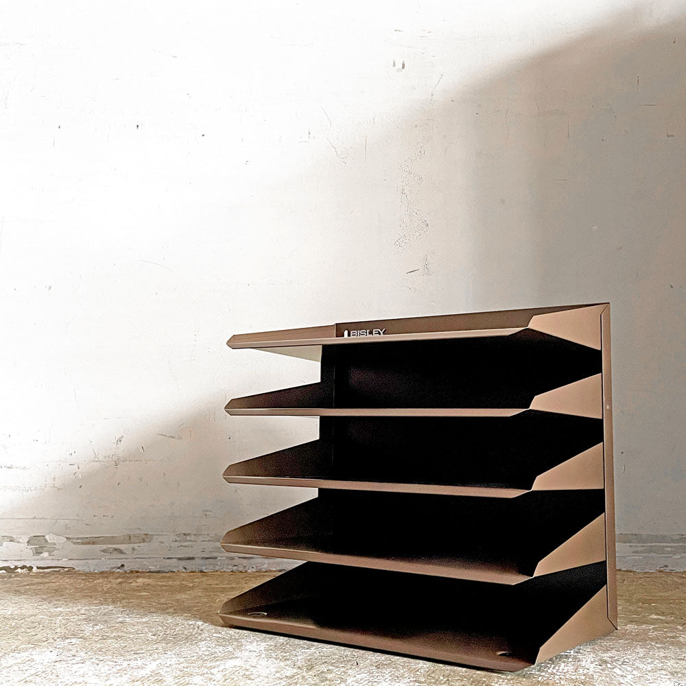 【自由が丘店】ビスレー BISLEY 5段 レターラック ブラウン 書類棚 A4サイズ 横型 W38.5cm 壁掛け可 デスクアクセサリー 英国 廃番カラー 買取させていただきました。