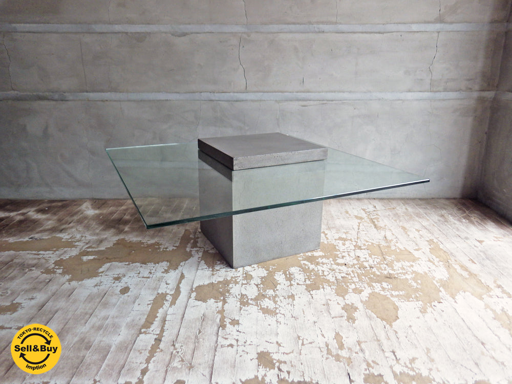 モーダエンカーサ moda en casa フライングテーブル FLYING TABLE コンクリート ガラス ローテーブル 定価 ￥51,840 中古品 買い取りしました。