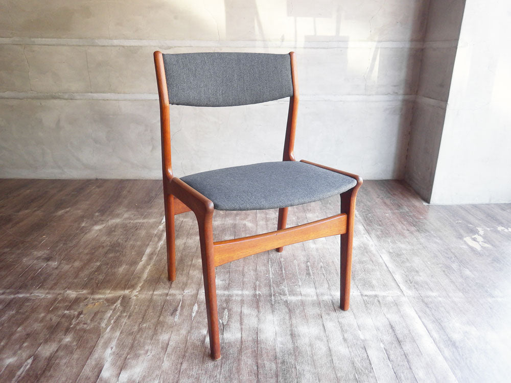 デューロン dyrlund チーク ファブリック ダイニングチェア ビンテージ 無垢材 北欧 デンマーク 中古品 買い取りしました。