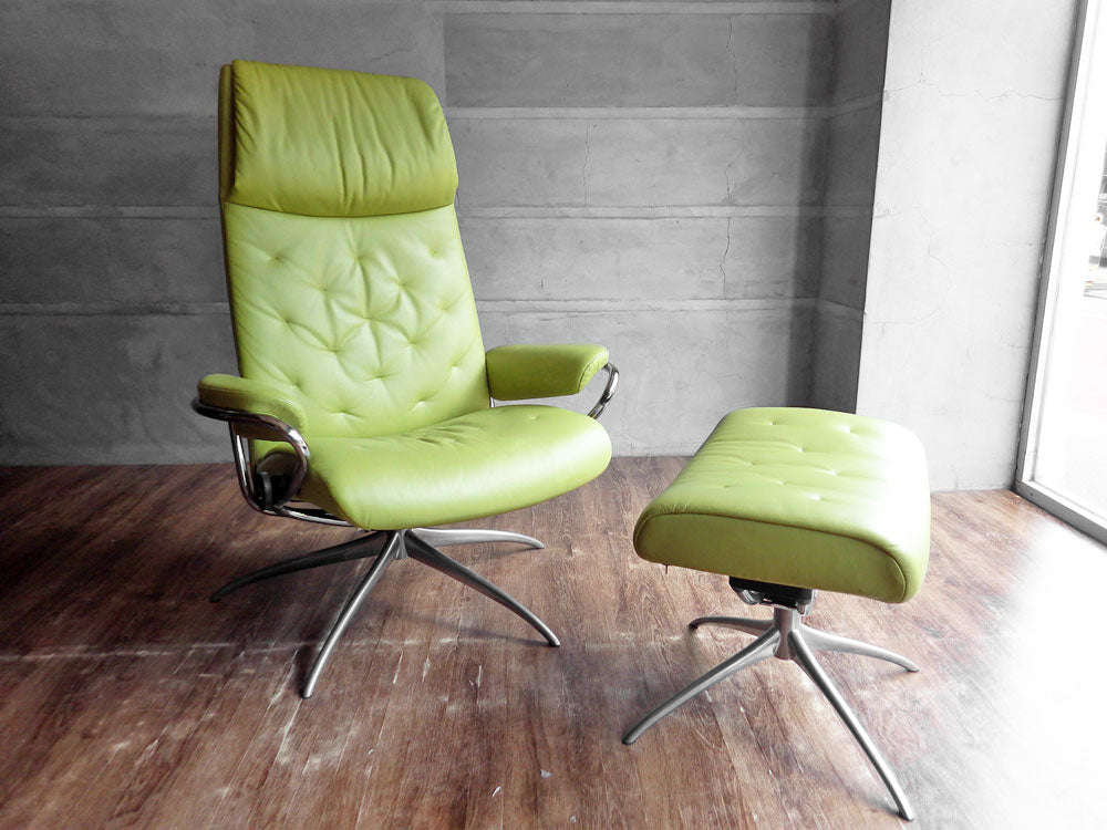 エコーネス EKORNES ストレスレス Stressless メトロ Metro ハイバック リクライニングチェア オットマン付き アンバーグリーン 中古品 買い取りしました。