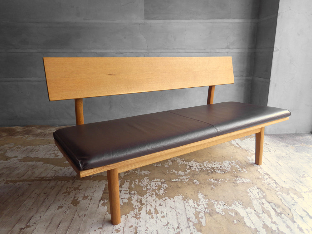 飛騨産業 HIDA 森のことば ベンチ LDタイプ ホワイトオーク 本革 座クッション 定価169,400円 中古品 買い取りしました。