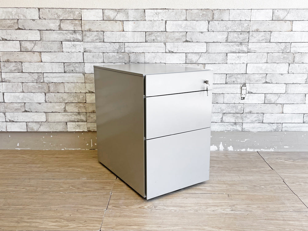 イトーキ ITOKI インステート INSTATE デスクワゴン 3段 ペントレイ キャスター 鍵2本 JM-046MAC-Z5 中古品 買い取りしました。