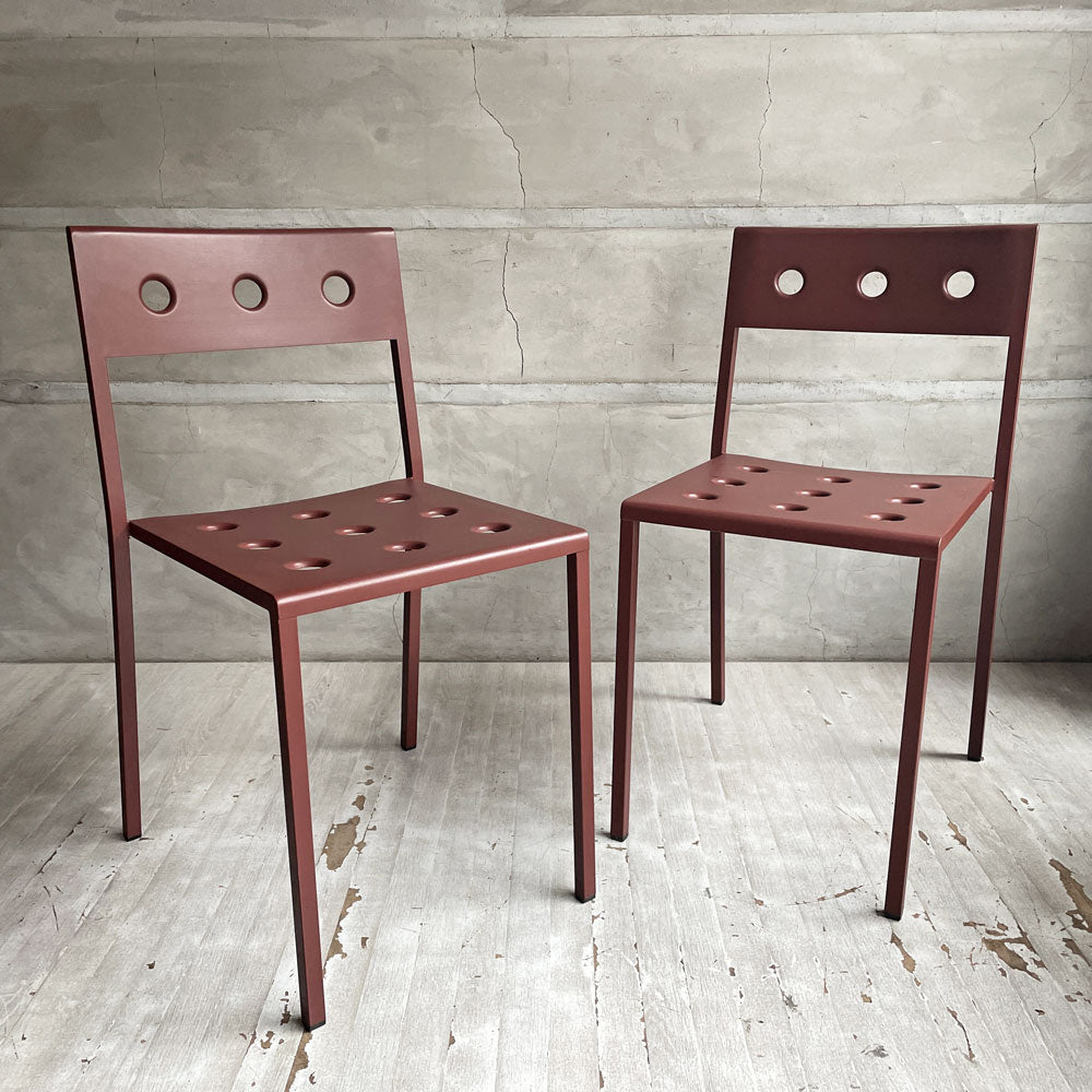 【学芸大学店】ヘイ HAY バルコニーチェア BALCONY CHAIR ダイニングチェア ガーデンチェア アイアンレッド ロナン＆エルワン・ブルレック 北欧 デンマーク 2脚SET ♪ 買取させていただきました。