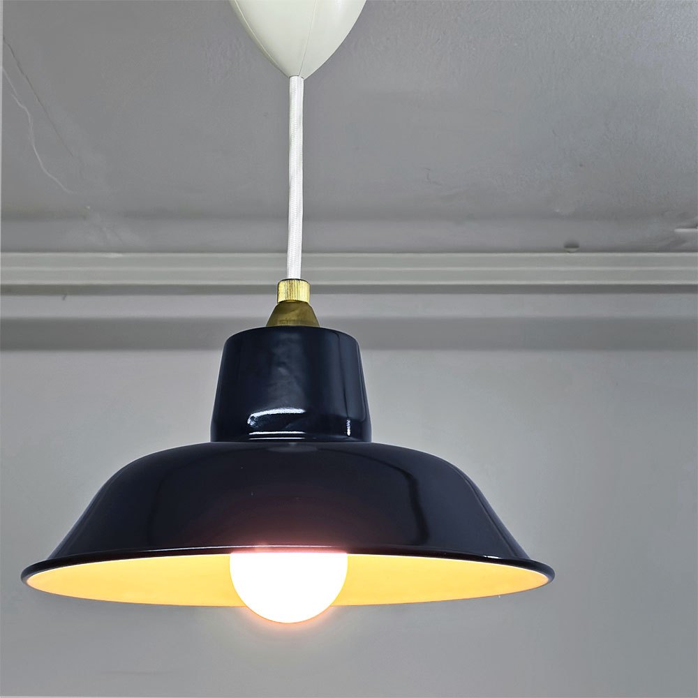 【祖師ヶ谷大蔵店】イデー IDEE ホーロー ペンダントライト ランプ PORCELAIN ENAMELED IRON 琺瑯 ブラック インダストリアル 買取させていただきました。