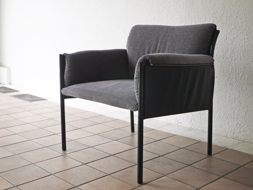 リッツウェル Ritzwell アームストロング ARMSTRONG 928 ラウンジチェア ブラックメタルスチール×レザー カバーリング 中古品 買い取りしました。