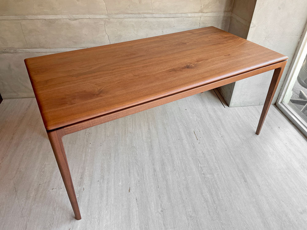 タイム&スタイル TIME & STYLE ムーン Moon ダイニングテーブル 160cm ウォールナット 定価約￥360,000- 廃番仕様 中古品 買い取りしました。