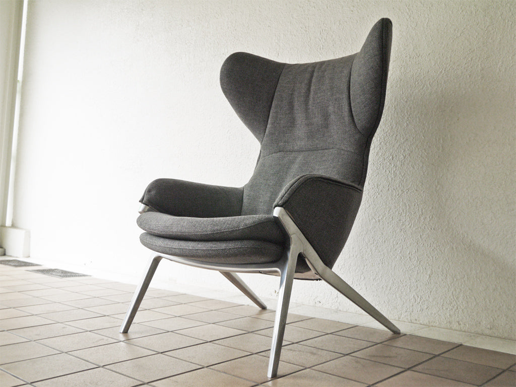 カッシーナ Cassina 395 P22 ラウンジチェア パトリック・ノルゲ Patrick Norguet カバーリング MOON グレー系 コテンポラリーコレクション 定価\600,500- 中古品 買い取りしました。