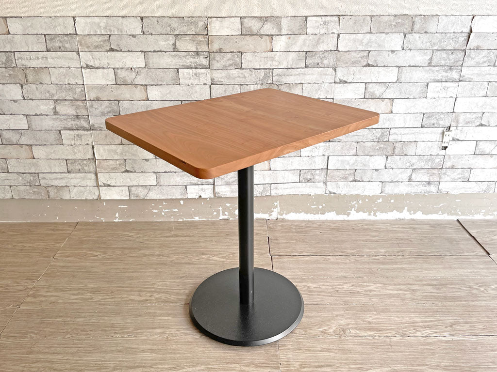ヤクモ家具製作所 カフェテーブル サイドテーブル レクタングル チェリー無垢材 65 × 50 コーナーR加工 1本脚 B 中古品 買い取りしました。