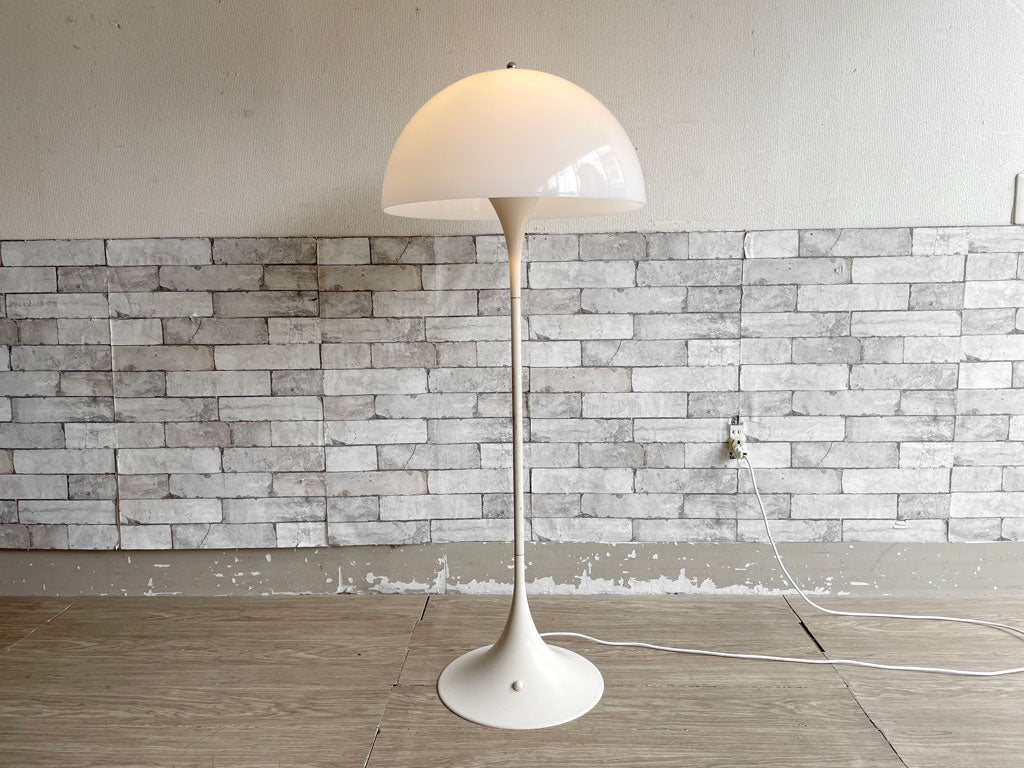 ルイスポールセン Louis Poulsen パンテラ Panthella フロアライト ヴェルナーパントン ビンテージ スペースエイジ デンマーク 中古品 買い取りしました。