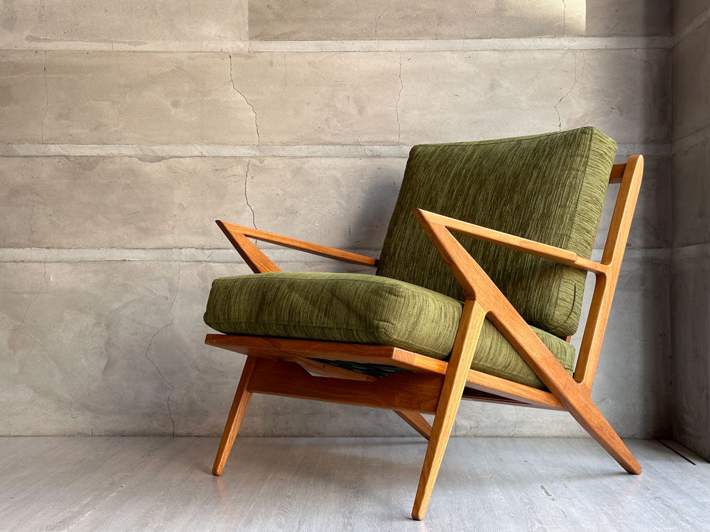 クロロス CHLOROS トライアングルアーム Triangle Arm シングルソファ ファブリック グリーン系 北欧スタイル 買い取りしました。