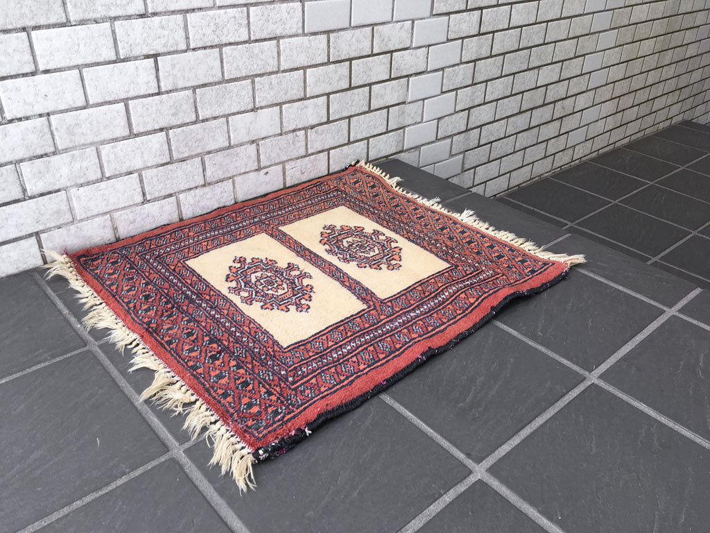 ビンテージ Vintage トライバル ミニラグ Rag ラグマット 絨毯 手織り 中古品 買い取りしました。